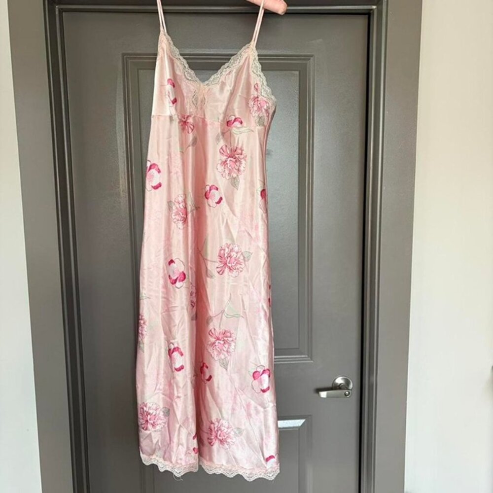 Gillian O’Malley pink floral and lace slip midi dress